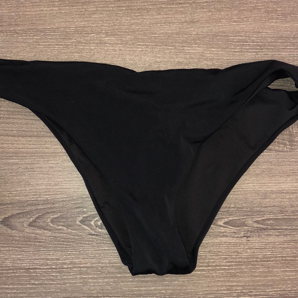 Black yamamay bikini set - Picture 3 of 4